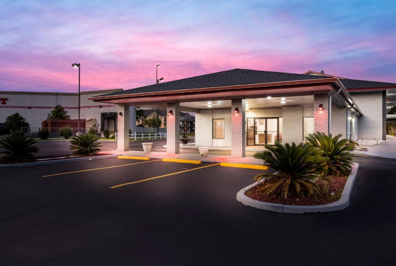 Red Roof Inn & Suites Thomasville Exteriér fotografie