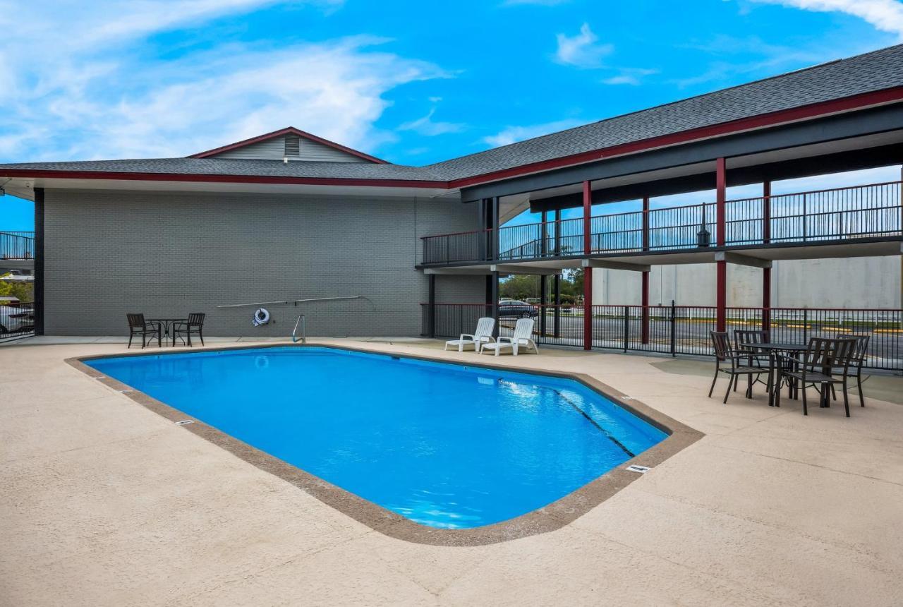 Red Roof Inn & Suites Thomasville Exteriér fotografie